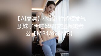  身材完美的女神尤物，露脸出境陪狼友深夜发骚，淫声荡语听指挥圆润的骚奶子