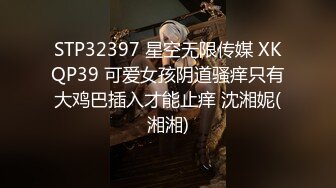 年轻人就是会玩！大学生小情侣教室偷尝禁果，跪着给男友口交