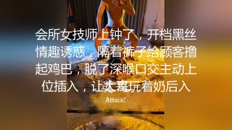 少妇民族女友大胆露出阳台激情啪啪，阳光明媚、面朝河边，做爱心情有多愉悦！