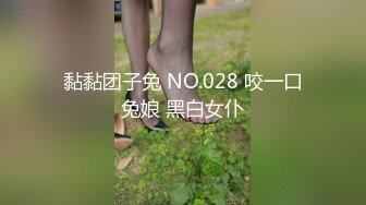 校园女厕接连偷拍3位可爱小美女们