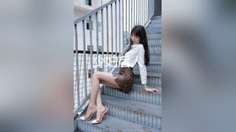  相貌清纯的美少女，手持镜头啪啪做爱，战后特写大黑阴唇蝴蝶