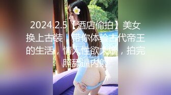 商场女厕偷拍眼镜美女尿尿Bn还吊着一坨白带